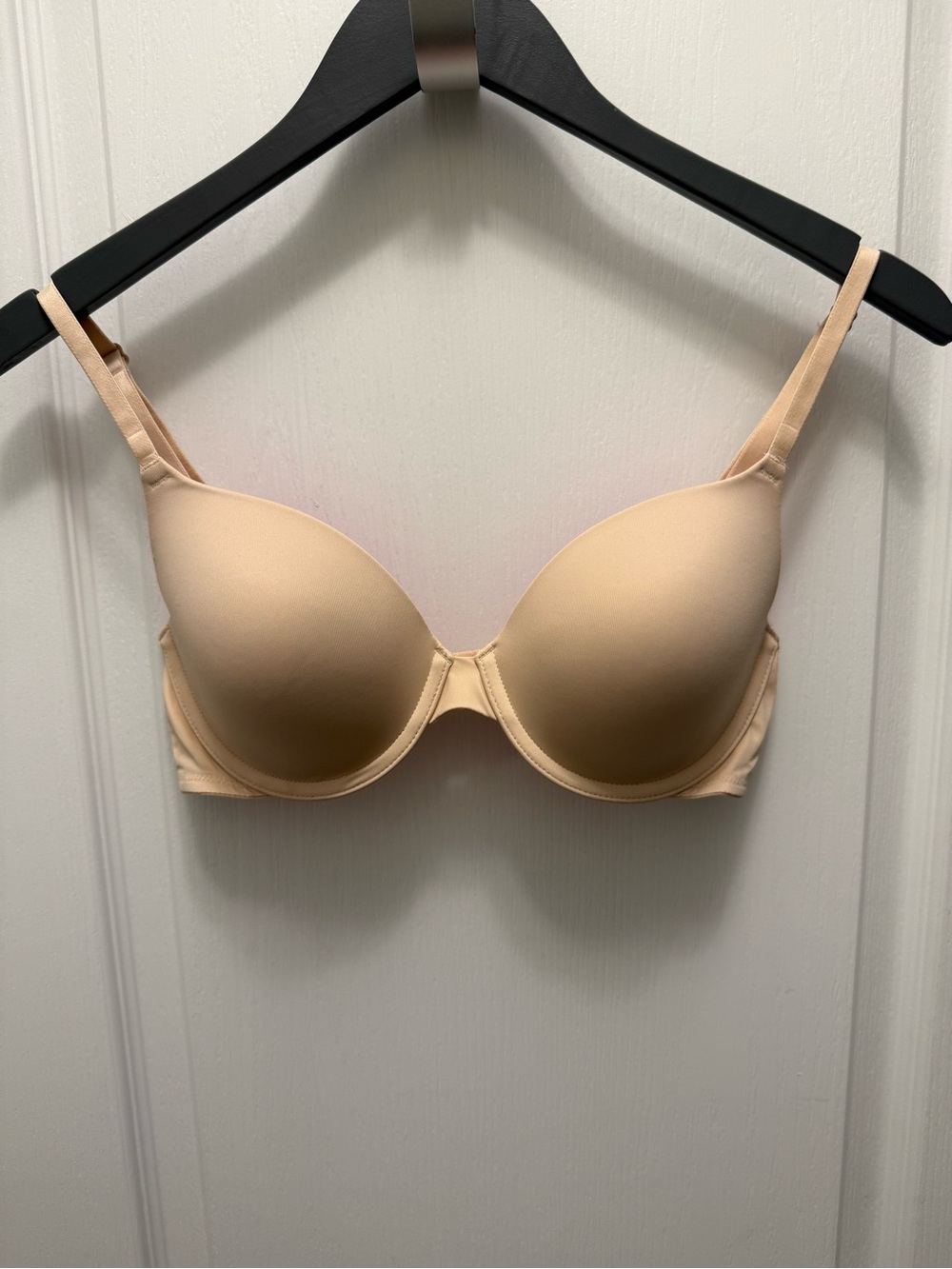 PINK Victoria’s Secret Wear Everywhere T-Shirt Bra Lightly Lined 34C Nude NWT